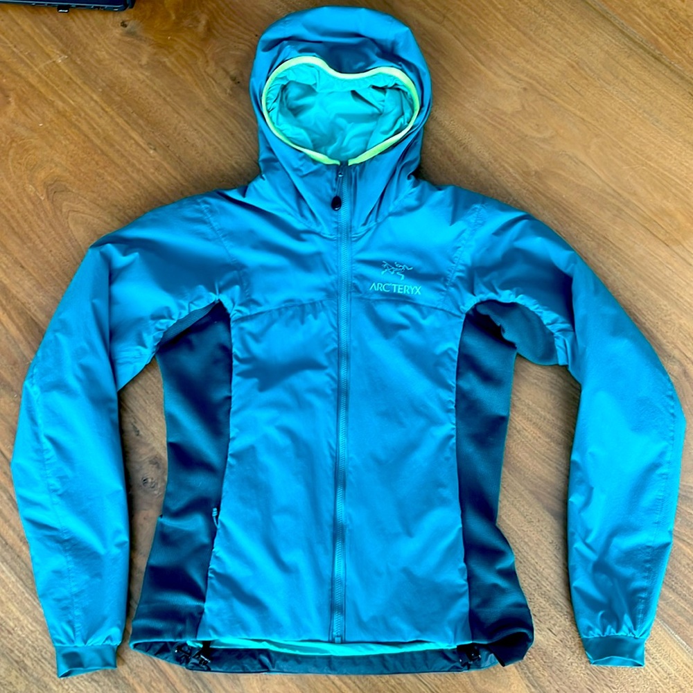 ARCTERYX L20 Atom Lt Hoody (Women’s S) S/P 4-6